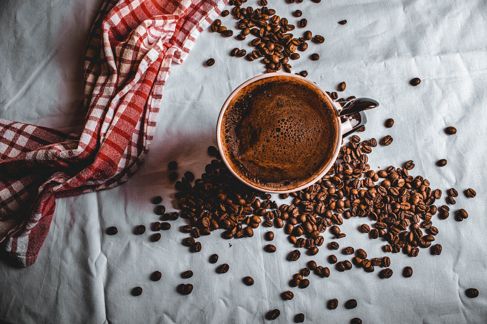 A Relação entre o Café e o Tabaco: Combinações Perfeitas