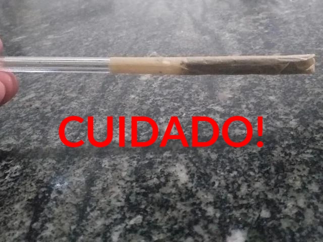 Cuidando da sua saúde: os riscos de fumar maconha na caneta de plástico